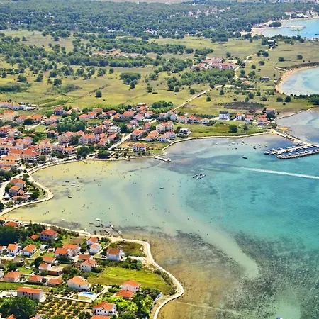 House Varos Appartamento Zara