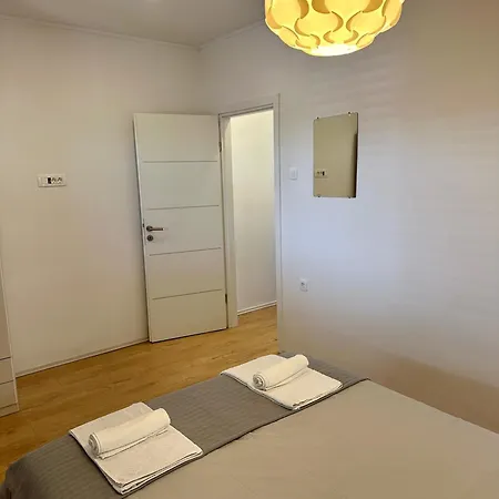 Apartman House Varos *