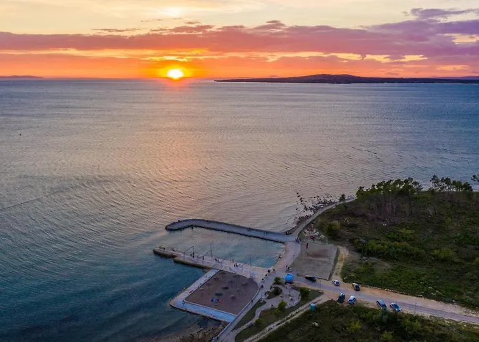 House Varos Apartamento Zadar