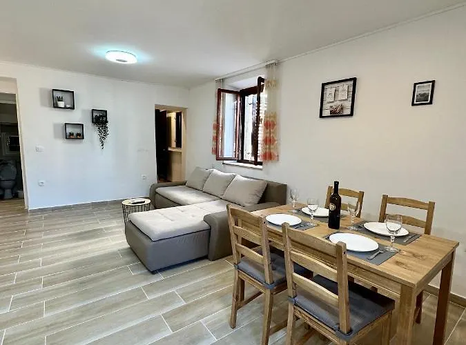 House Varos Apartamento *