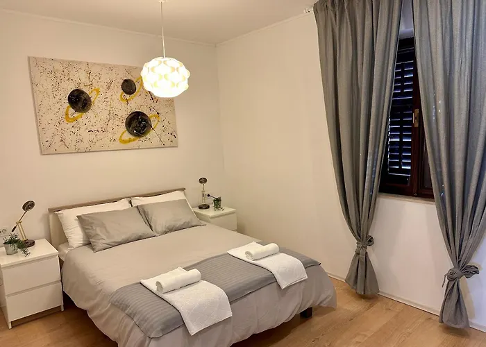 House Varos Apartamento Zadar