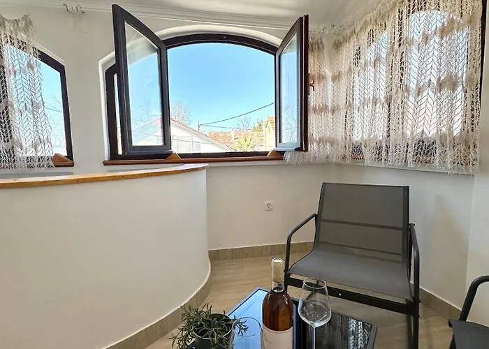 House Varos Apartamento