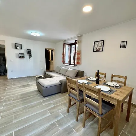 House Varos Appartement *