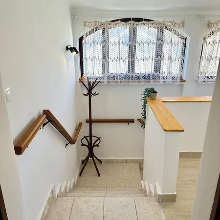 House Varos Apartment *