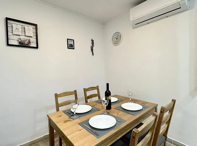 شقة House Varos *